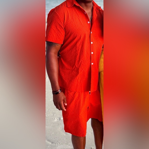 Manfinity RSRT Men's Plain Texture Button Down Short Set - Picture 6 of 6